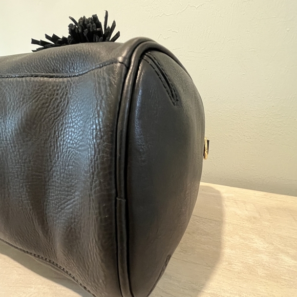 Beautiful UGG Pebbled Black Leather Satchel With Goldtone Hardware  NWOT - Picture 12 of 15